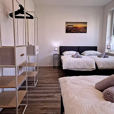 Happyside Travel & Work 3 - 6 Personen - Wlan - Nordwest * Leipzig