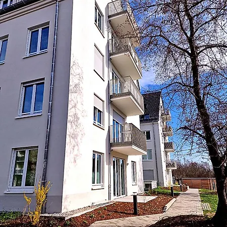 Happyside Travel & Work 3 - 6 Personen - Wlan - Nordwest Λειψία